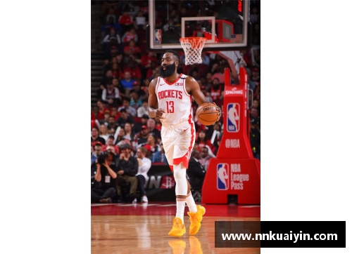 永利欢乐娱人城NBA西决G1：火箭VS勇士，精彩对决点燃球迷热情